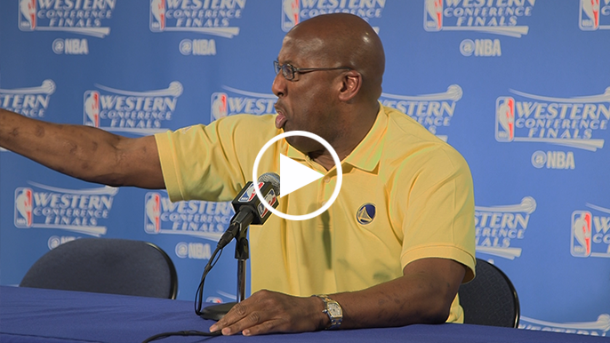 Mike Brown has funny run-in with police entering Oracle Arena