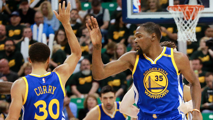 Warriors sweep Jazz, headed for another bye week