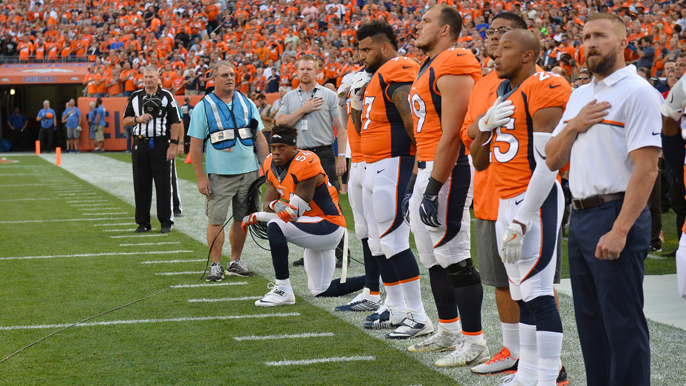 marshall-brandon-broncos-kneel