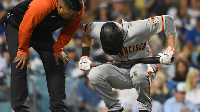 Mike Yastrzemski leaves game with hamstring injury – KNBR