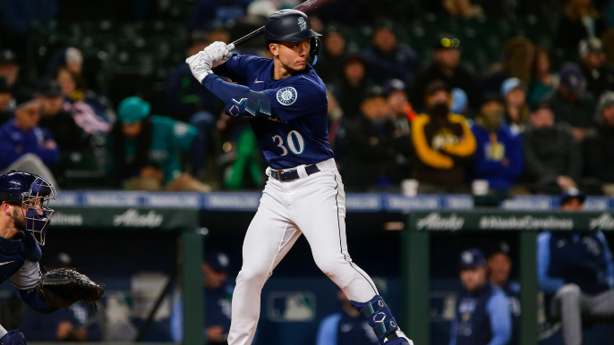 Giants acquire Mike Ford from Mariners for cash considerations